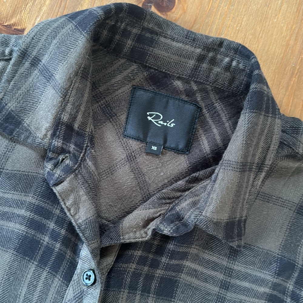 Rails Plaid Button Down Xs - image 2